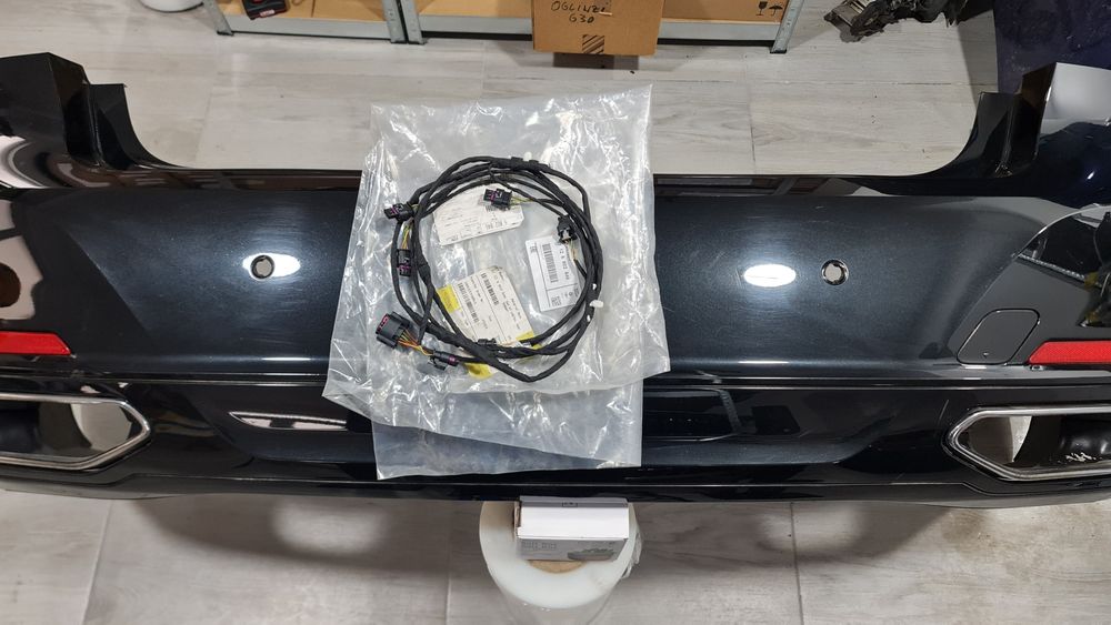 Spoiler bara spate tips toba armatura senzor capota BMW 7 g11 g12 lci