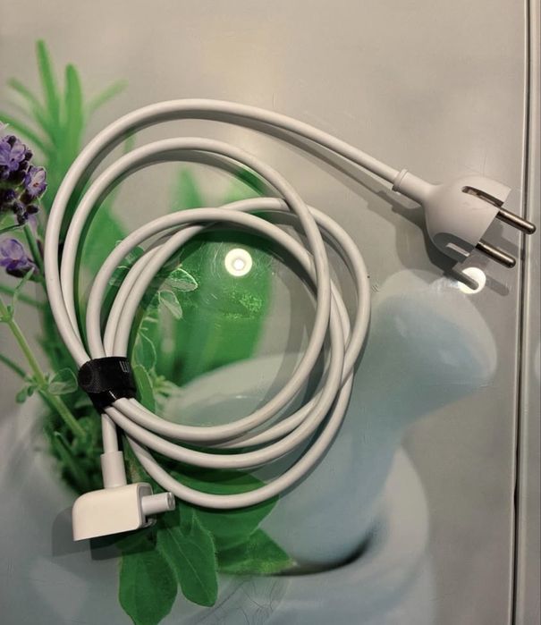 Разпродажба на електроника и аксесоари (Apple, UK, USB-C)