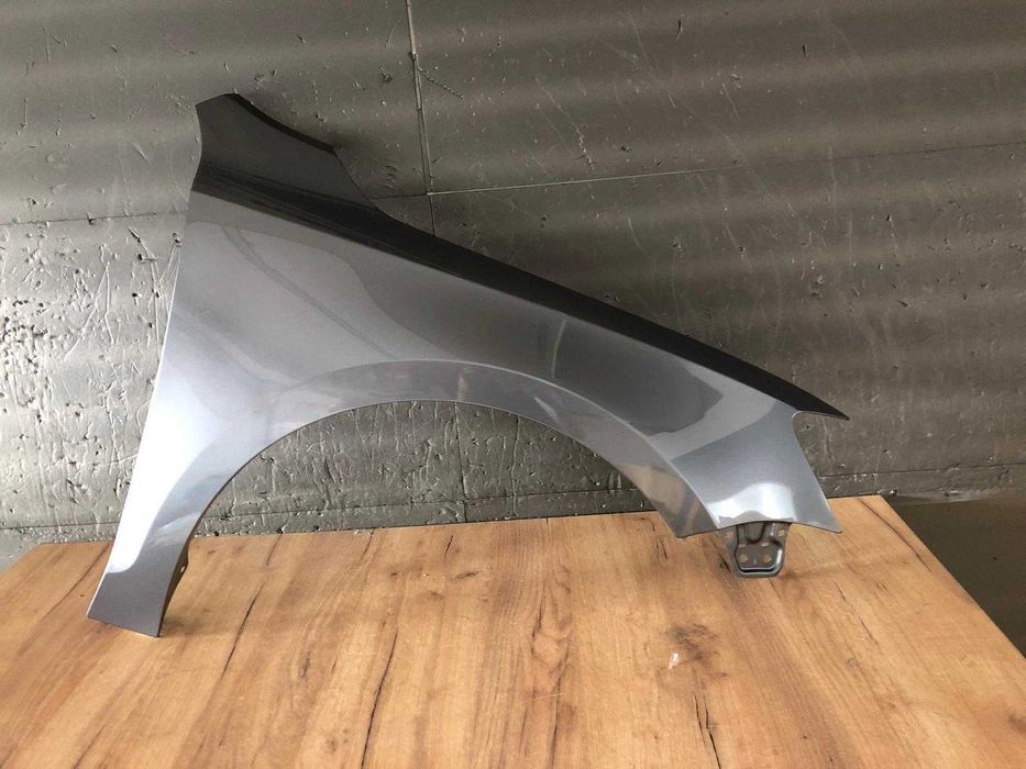 Aripa Fata Dreapta VW Jetta 4/IV An 2011-2015 (LD7X (Gri Inchis))