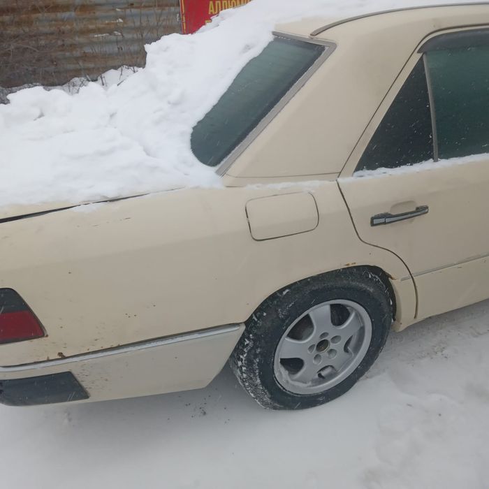 Продам Мерседес 124 дизель.