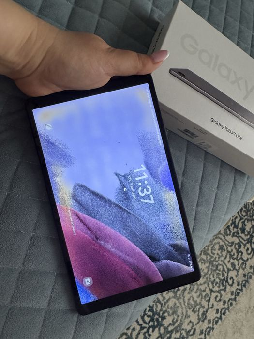 Планшет самсунг TabA7 Lite