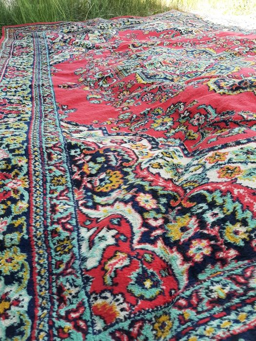 Продам ковры 2×3м