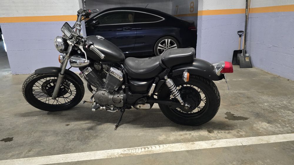 Motocicleta Yamaha Virago
