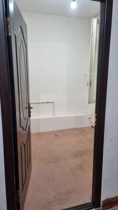 Метро Туркистан