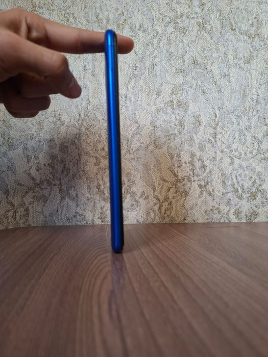 Телефон Pedmi C9