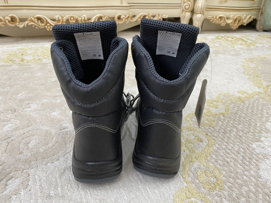 продам берцы новые 41 размер