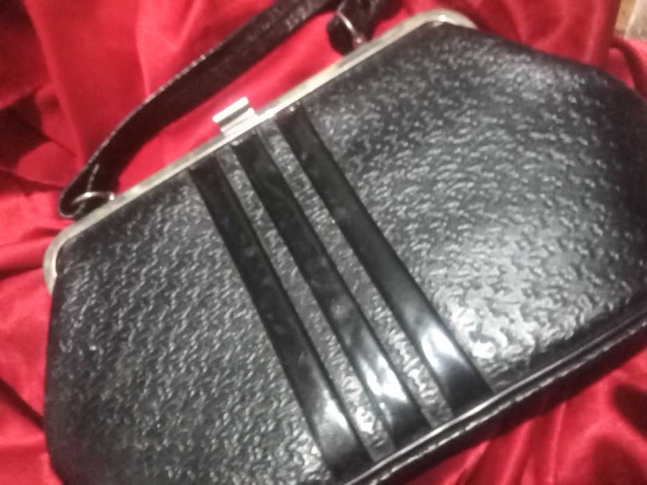 Преса за коса и чанта