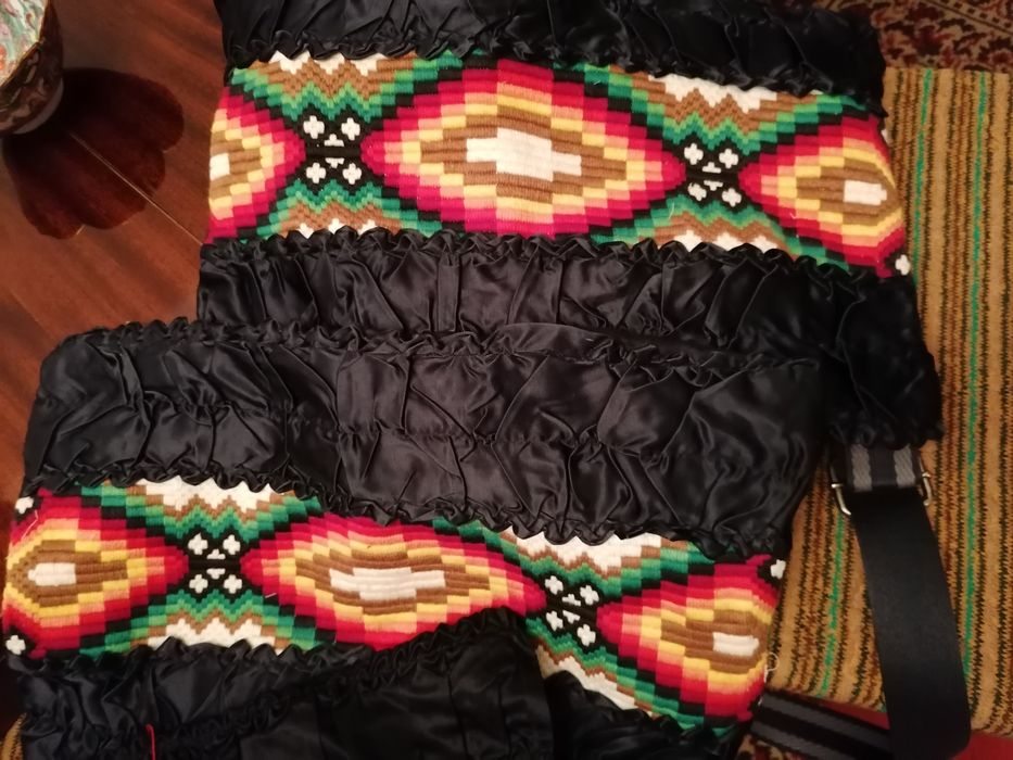 Пътеки,вълнени одеяла и калъфки