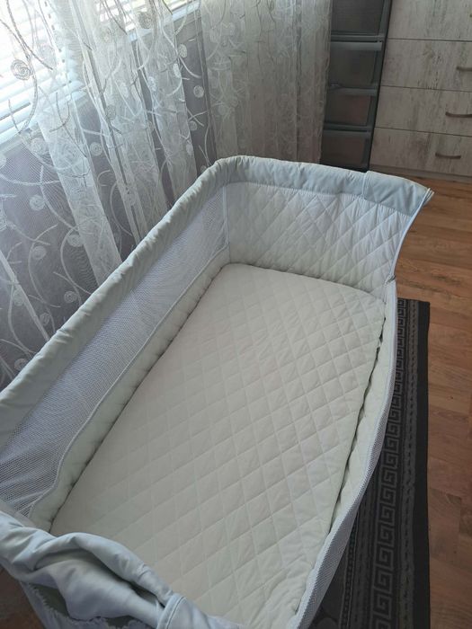 Бебешка кошара за новородето