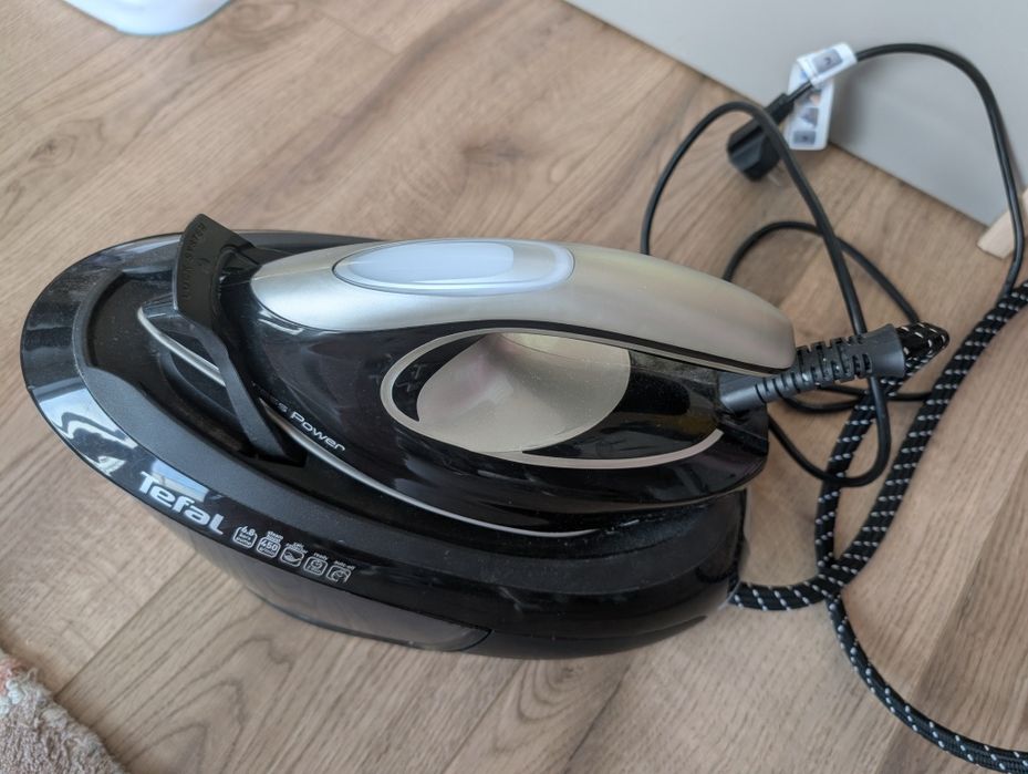 Парогенератор Tefal Sv8062E0