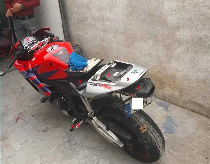 Dezmembrez Honda CBR 600RR 2003-2006, carene, etrieri, injectie, airbox, patine, amortizor, telescop, senzori,  magnetou, ax came, rulmenti, flansa