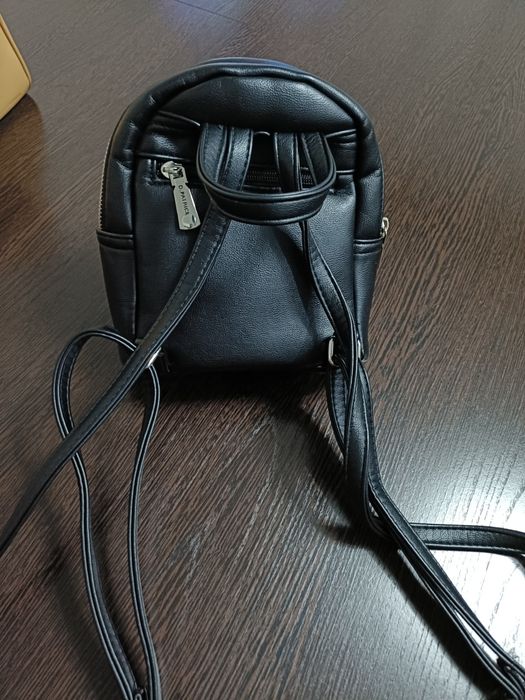 Продам женский рюкзак