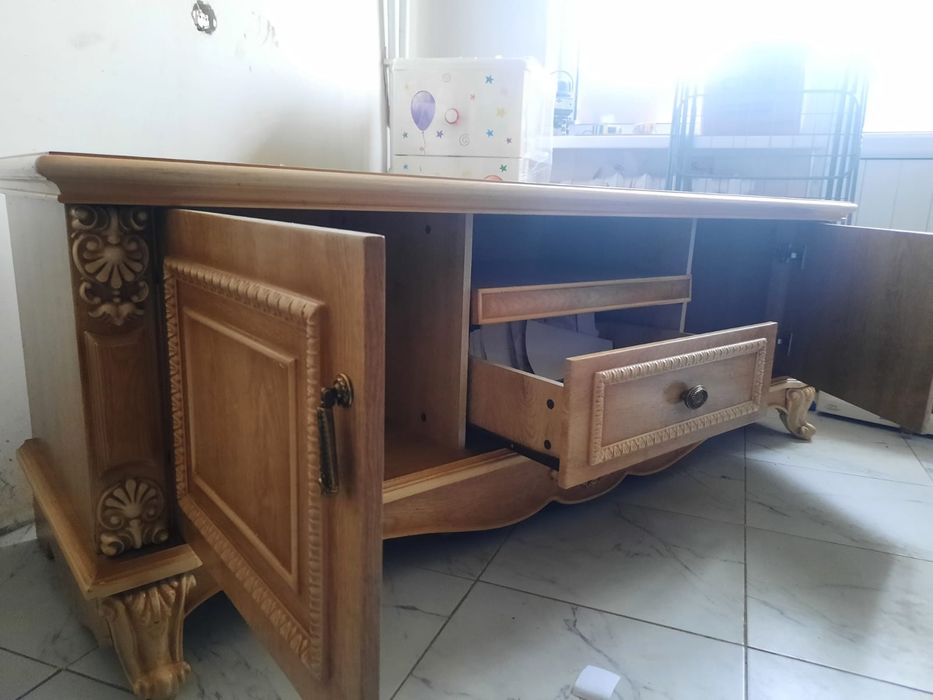 Подставка под ТВ