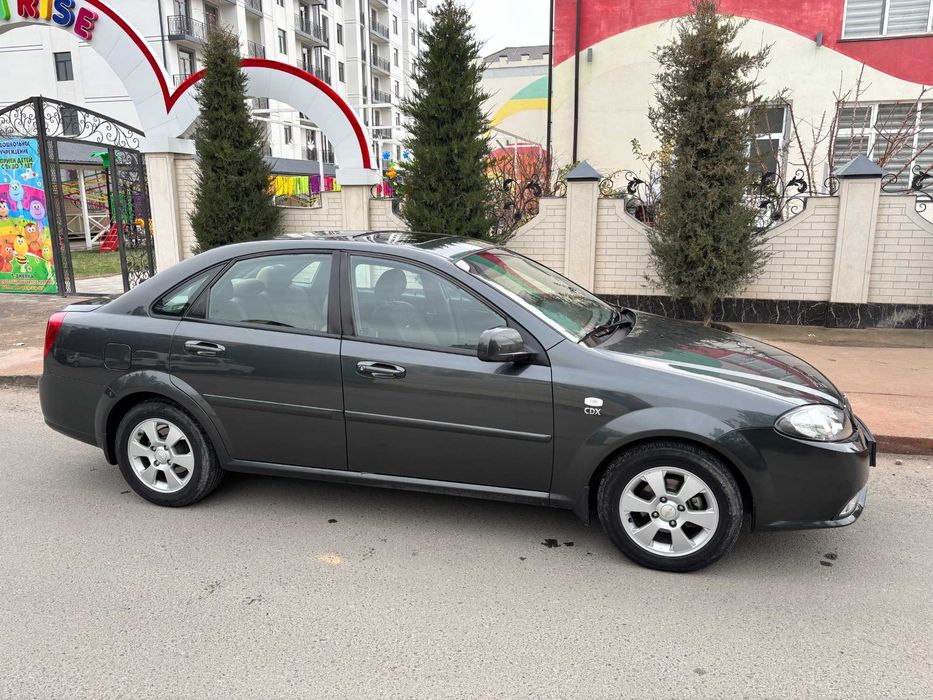 Lacetti Chevrolet 3 позиция мокрый асфальт