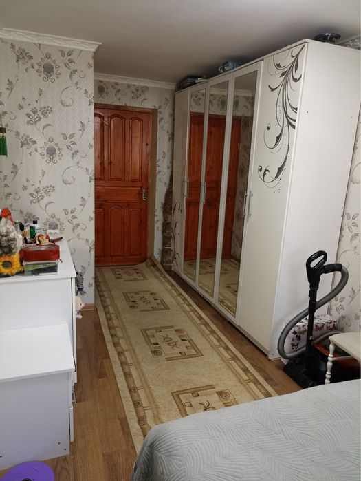 Продатеся 3 комнатная квартира, по Конаева