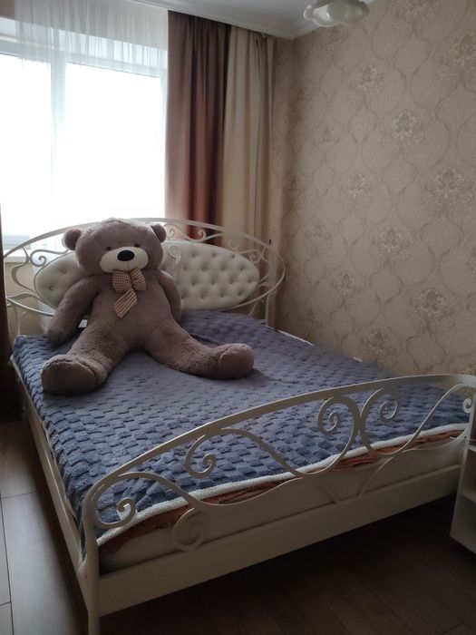 Продам кровать и шкафы