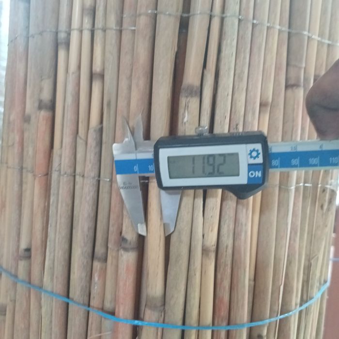 Rogojini din stuf cusute cu sarma zincata