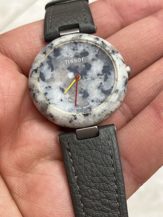 Tissot RockWatch R151 – Ceas elvețian de colecție – Anii 1980 – Carcasă din piatră naturală