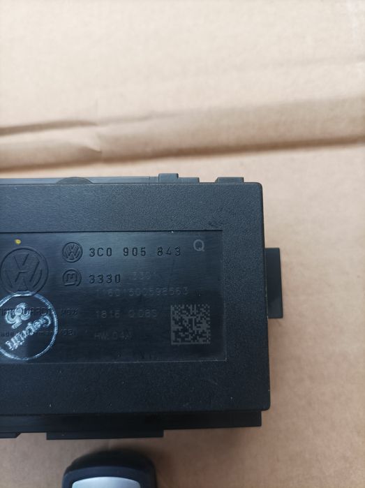 Contact cu cheie Volkswagen Passat B6 3C0905843