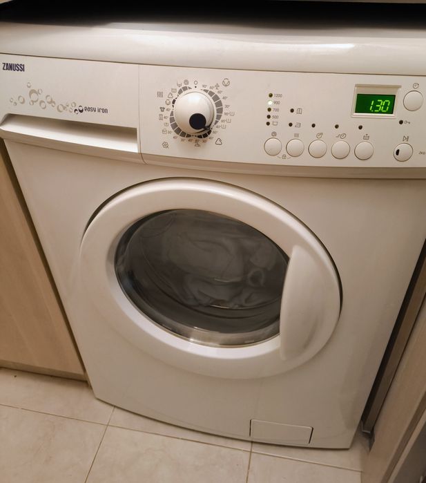 Пералня със сушилня Zanussi, 6 kg., 1200 оборота