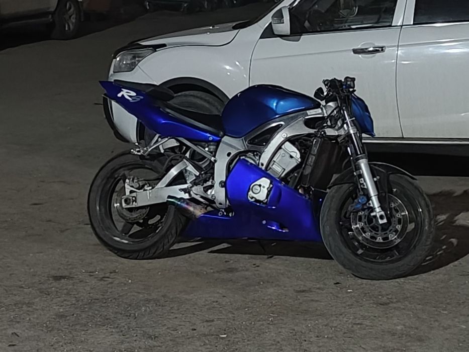 Продается мотоцикл Yamaha r6 1999года