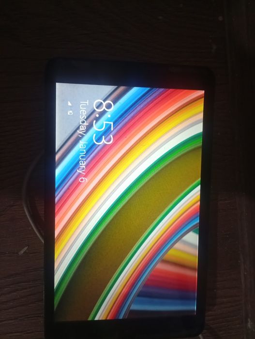 Vând tabletă modificată cu Windows