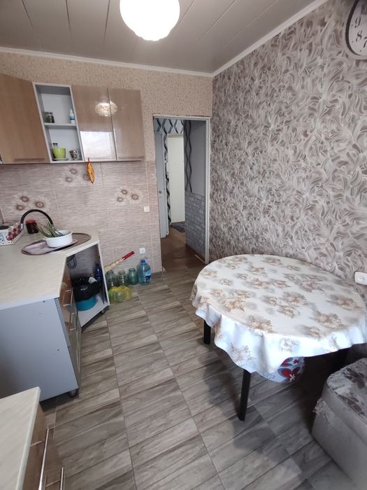 Продается 3-комн (3-22,  8 эт)
