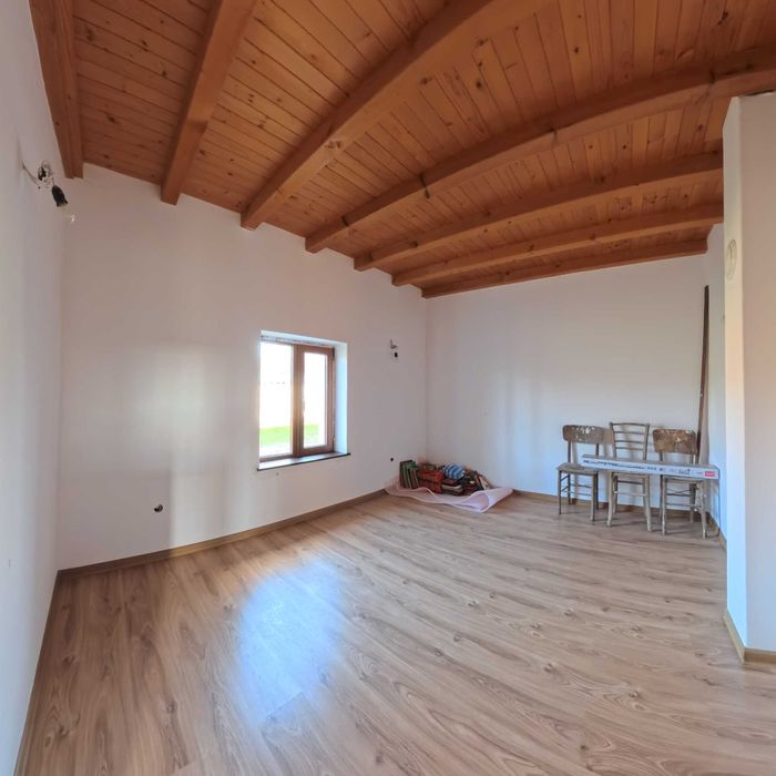 Напълно готова за живеене къща в село Черковна