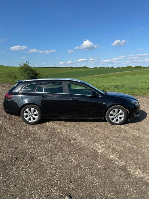 Vând Opel Insignia Sport Tourer Break