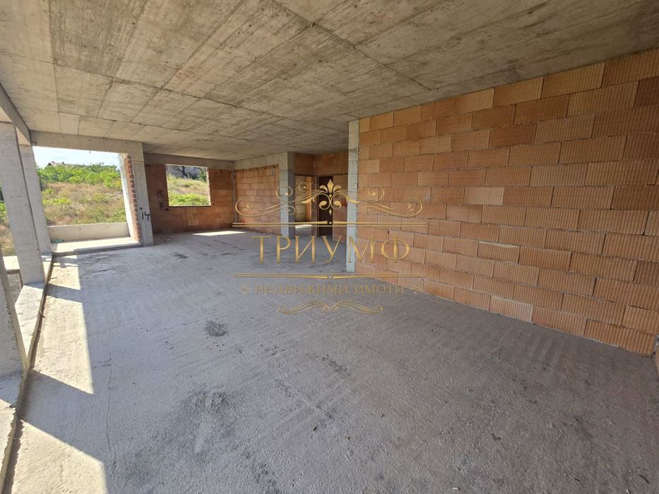 Продава се Къща в Варна, Изгрев - 250 кв.м за 1760 €/кв.м - Снимка #5