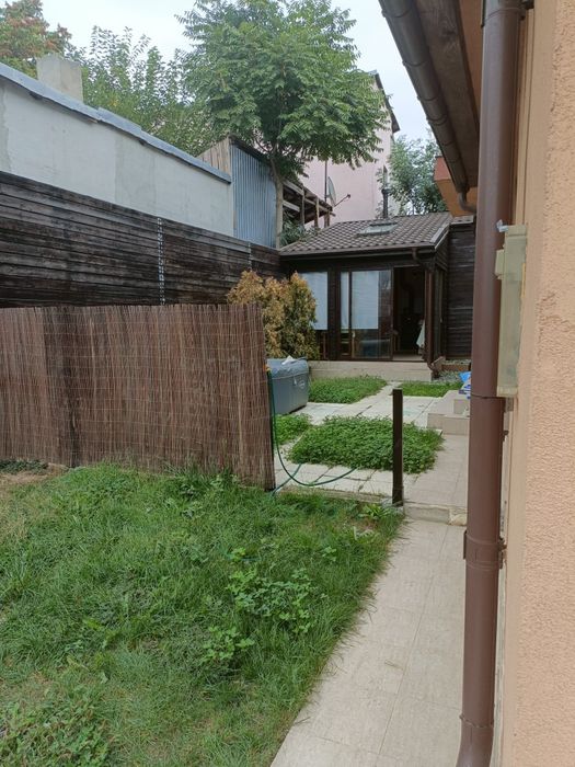 Negociabil, Pantelimon, aproape de gradinita nr 1 - Casa p+mansarda  inalta ,4 camere,2 bai,foisor,14min metrou pe jos