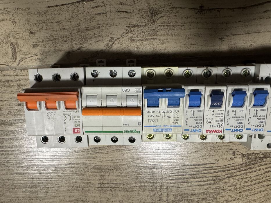 Контактор  автомат 1p 3p