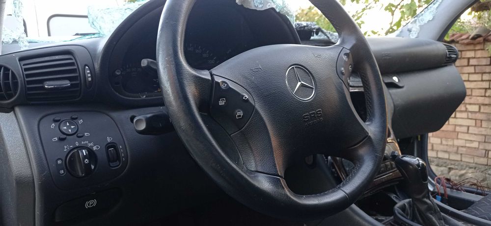 Mercedes C180 kompresor W203 143ph 2003 На Части