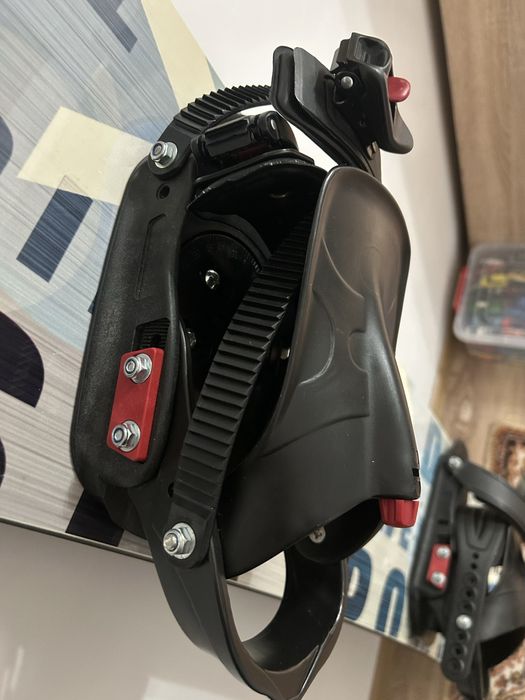 Vând echipament snowboard complet,stare perfecta.