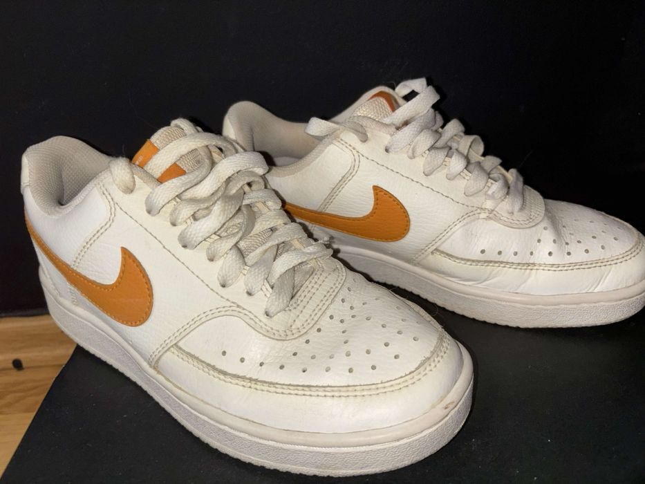 Adidasi Nike Court Vision Low