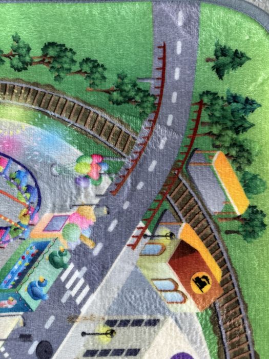 Детски килим тип град с улици - за момче