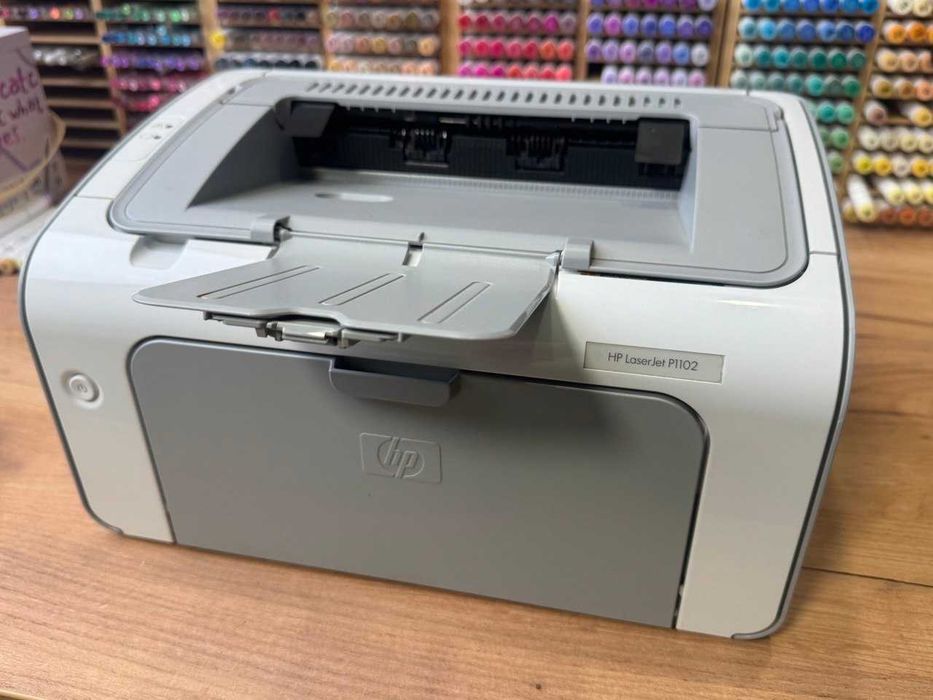 HP LaserJet P1102 лазерный принтер — заправлен, обслужен