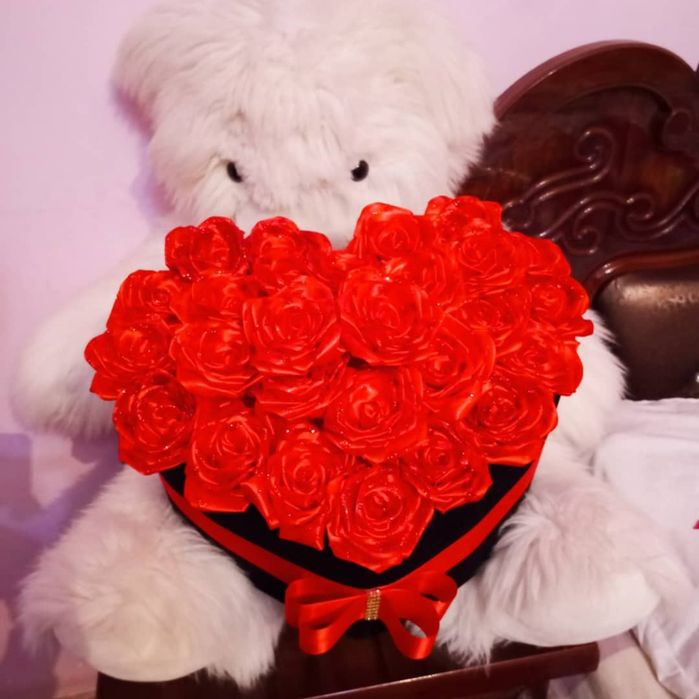 Suniy gullar yasaymiz va buyurtmalar qabul qilamiz