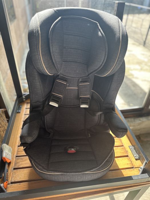 Vand scaun auto pentru copii