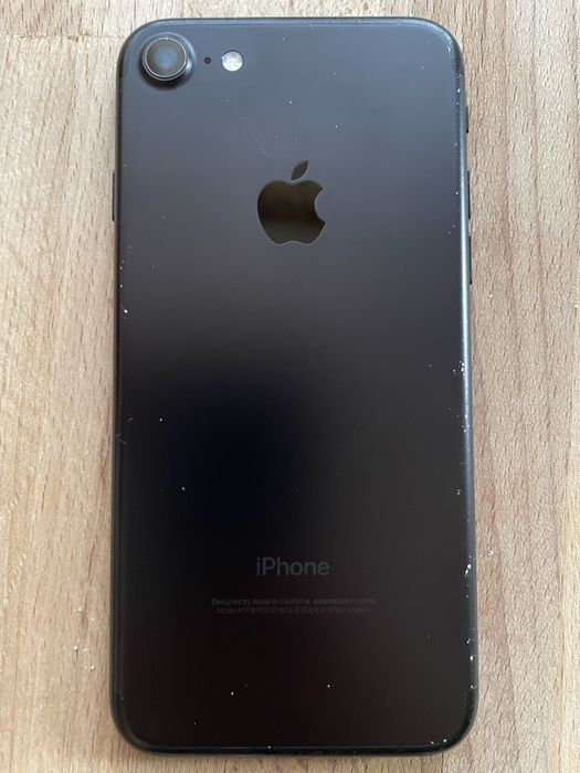 Продавам IPhone 7 128GB