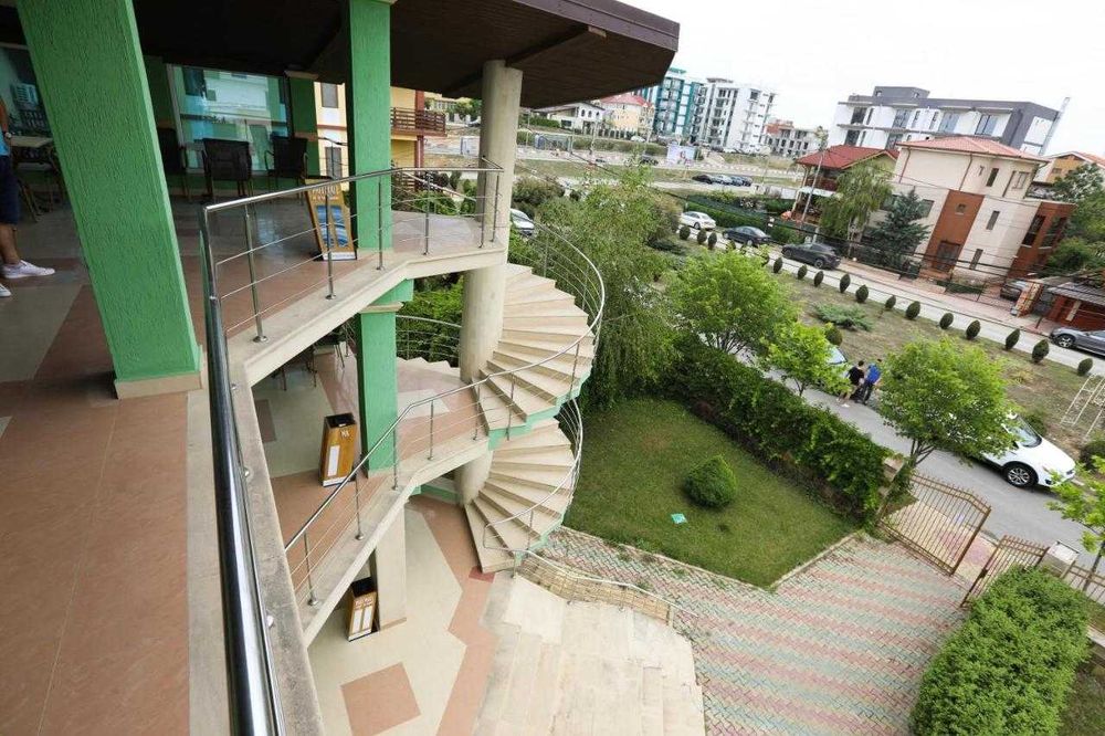 Pensiune Revelion - Mamaia Nord - 20 camere - 3999 RON - 2 nopti