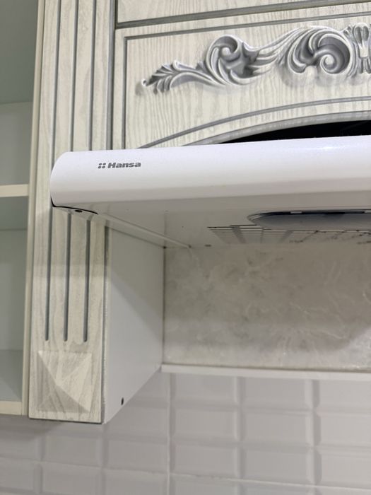 Продам вытяжку hansa