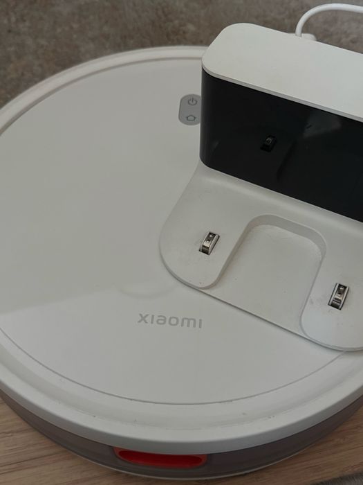 Продам робот пылесос Xiaomi