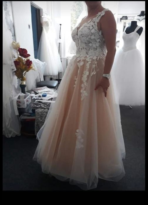 Rochie mireasa mărimea 42!!