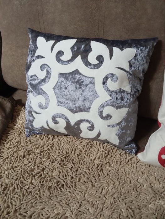 Подушки ручной работы