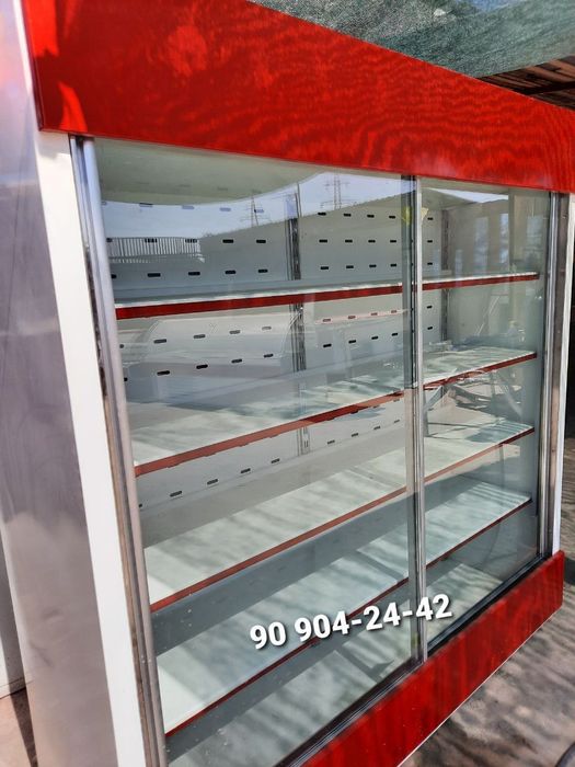 Витрина холадиьлник