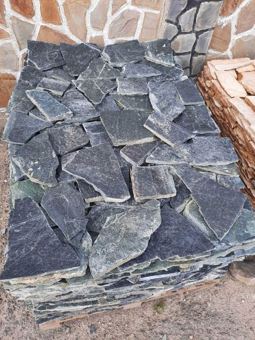 Piatra Naturala de Munte