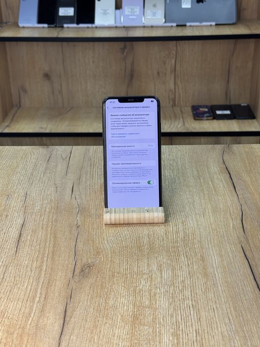 Apple iphone 11 pro max 256 gb серый 73%