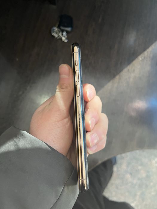 Продам айфон 11про