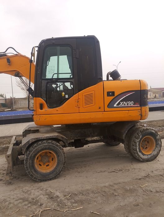 Ekskavator XINIU 90 TALIK